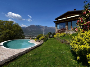 Apartment in 2 floor villa with swimming pool equipped garden and lake view Pisogne